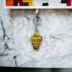 Ayodhya Shri Ram Mandir Keychain Resin 3D Model Carved Temple (2 inches/50mm) - A Masterpiece in Miniature! Authentic design ideal for gifting and paper weight. Elevate your Gifting: Exquisite Decorative Keychain, Multi-use Temple(24KT Gold Plated)