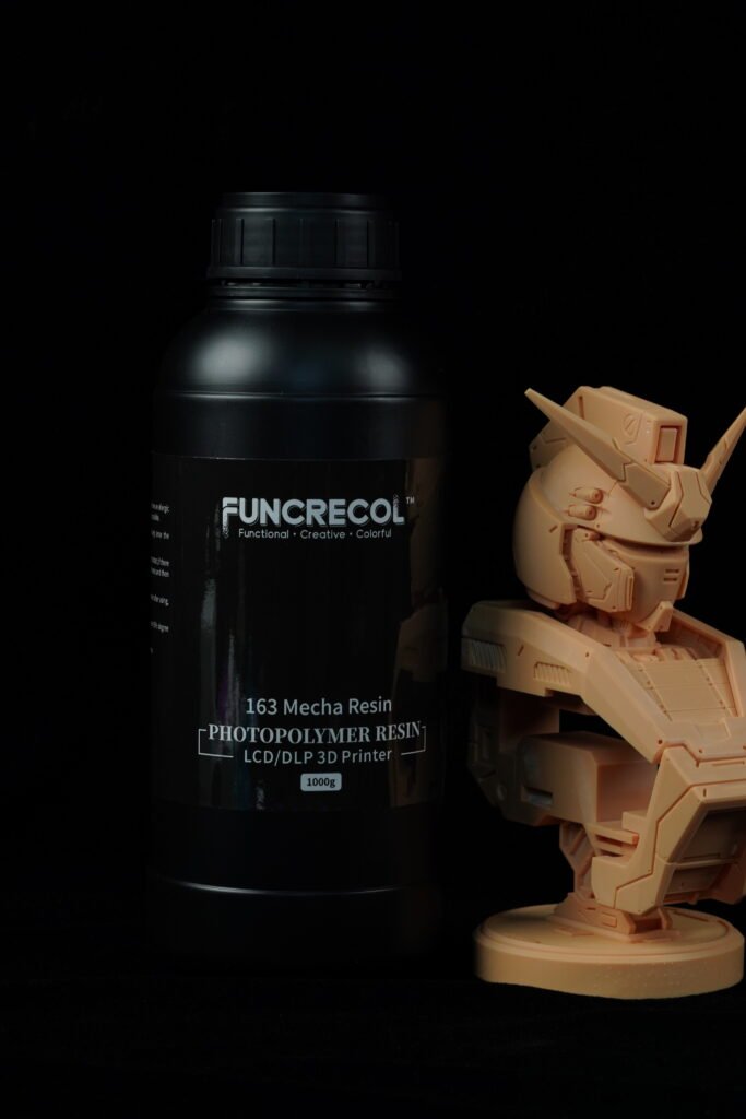 FUNCRECOL Mecha Resin Khaki is a premium-quality 3D printer resin designed for creating highly detailed miniatures, action figures, and mechanical models.